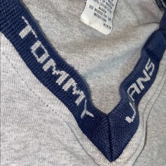 Vintage Tommy Hilfiger Long Sleeve Tee - Picture 5 of 5